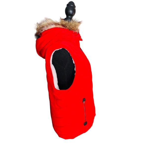 Red Soft Quilted Hooded Vest Fleece Lined Faux Fur Trim Green Tea L/G Outdoor - Picture 5 of 14